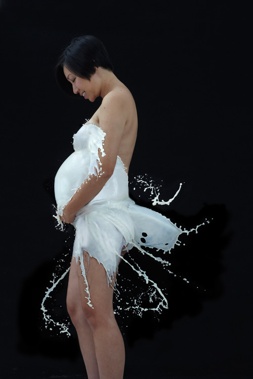 高速攝影拍出性感「牛奶裙」  攝影技術研討