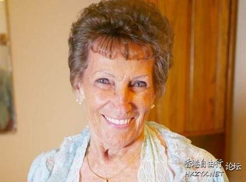 80歲老奶奶下海拍AV  世界奇闻