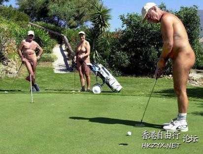 法國首創裸體高爾夫球場！  世界新闻