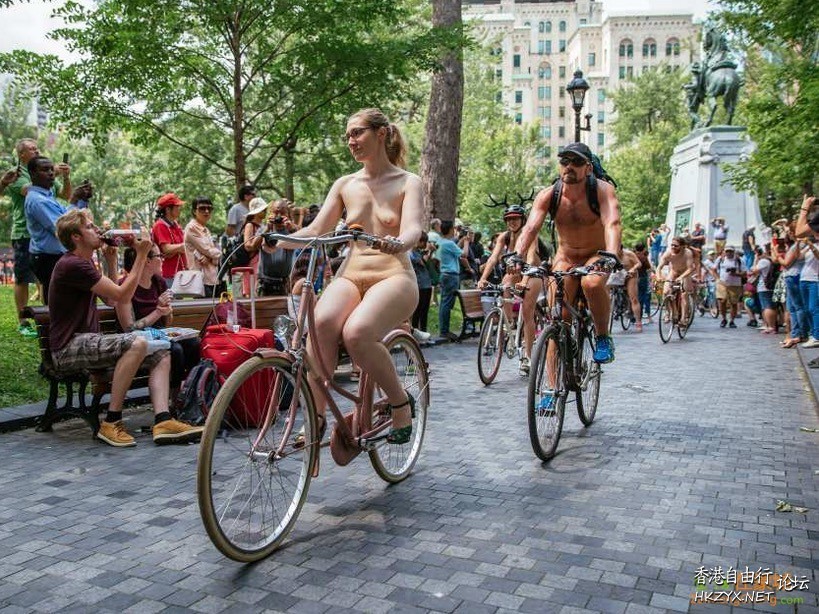 世界裸體自行車遊行  專題報導